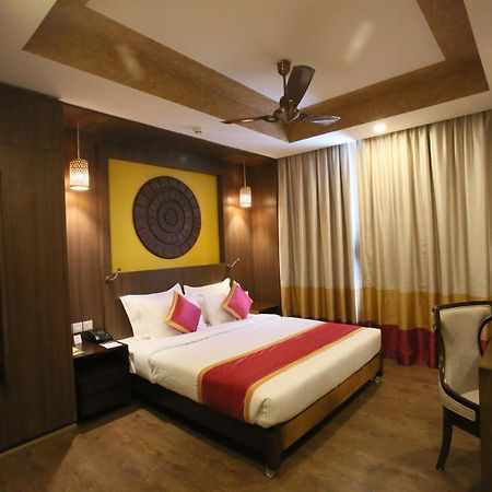 Vivin Luxury Suites Thiruvananthapuram Екстер'єр фото