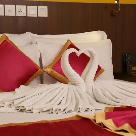 Vivin Luxury Suites Thiruvananthapuram Екстер'єр фото