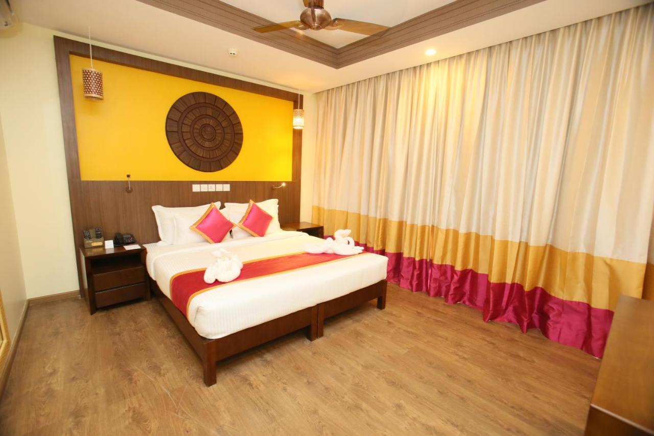 Vivin Luxury Suites Thiruvananthapuram Екстер'єр фото