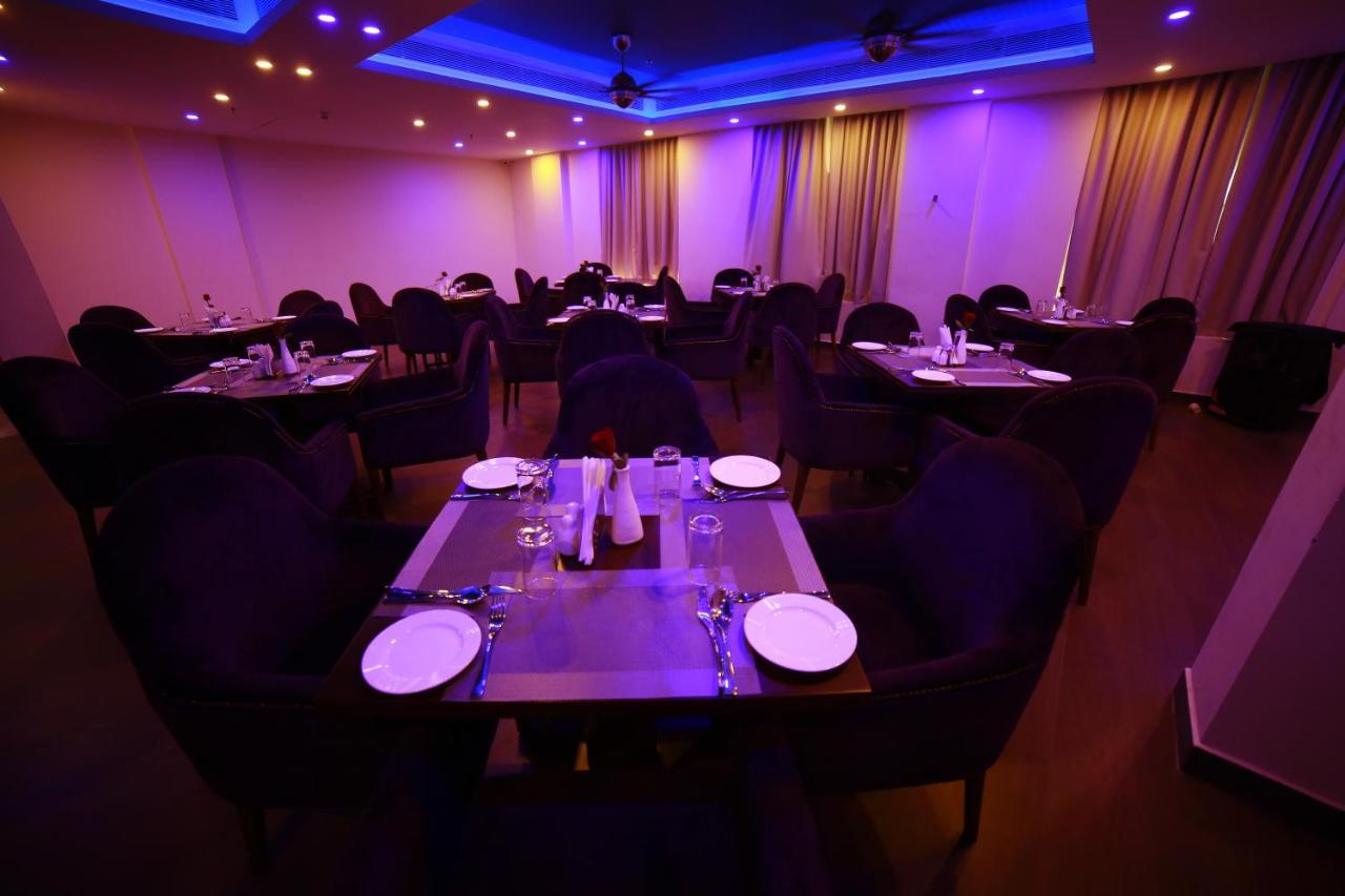 Vivin Luxury Suites Thiruvananthapuram Екстер'єр фото
