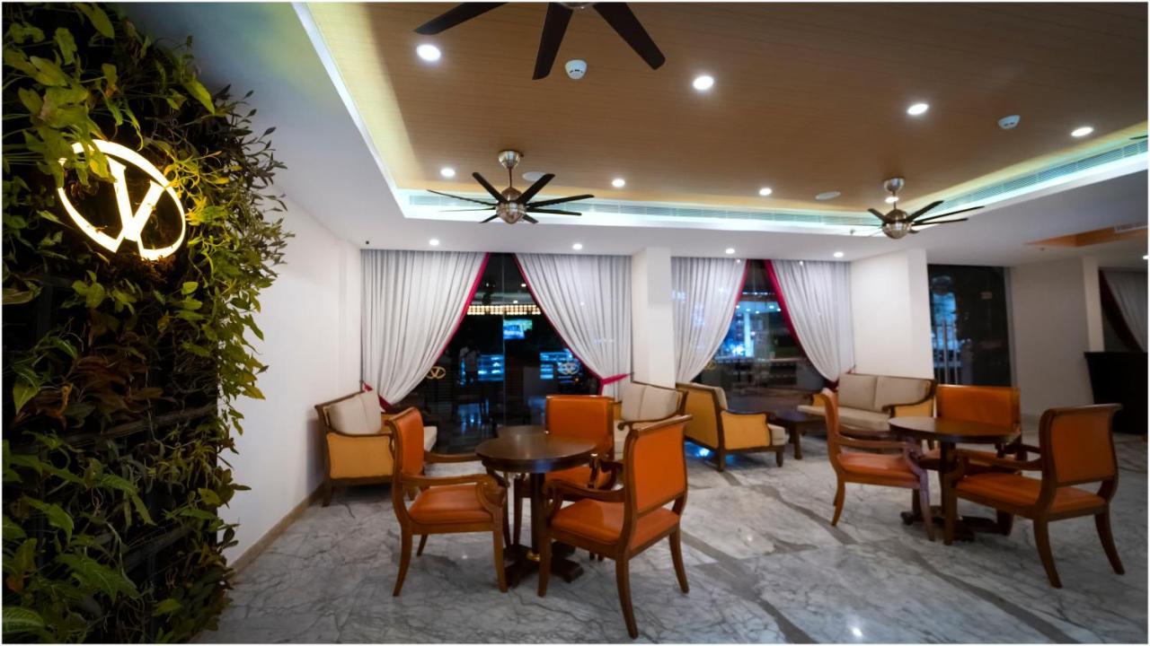 Vivin Luxury Suites Thiruvananthapuram Екстер'єр фото
