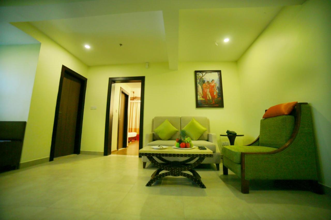 Vivin Luxury Suites Thiruvananthapuram Екстер'єр фото