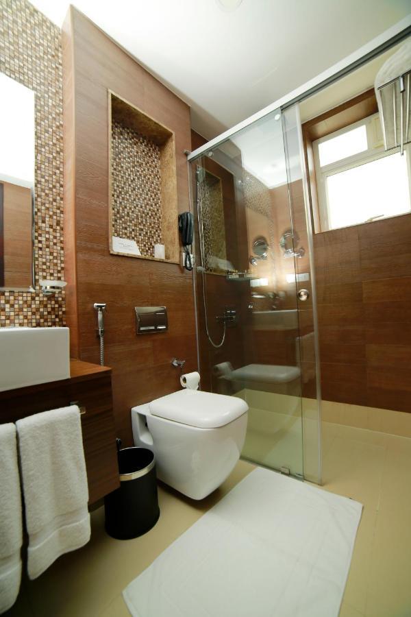 Vivin Luxury Suites Thiruvananthapuram Екстер'єр фото
