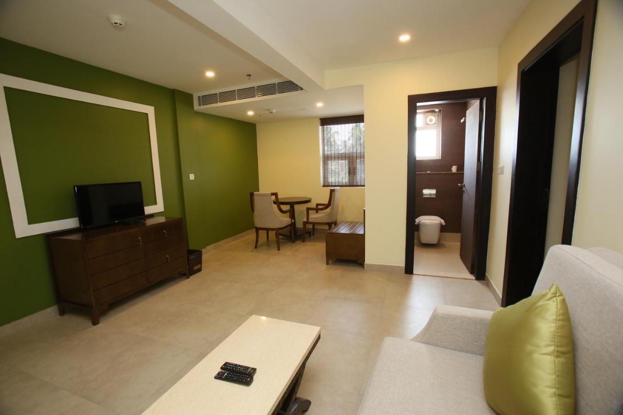 Vivin Luxury Suites Thiruvananthapuram Екстер'єр фото